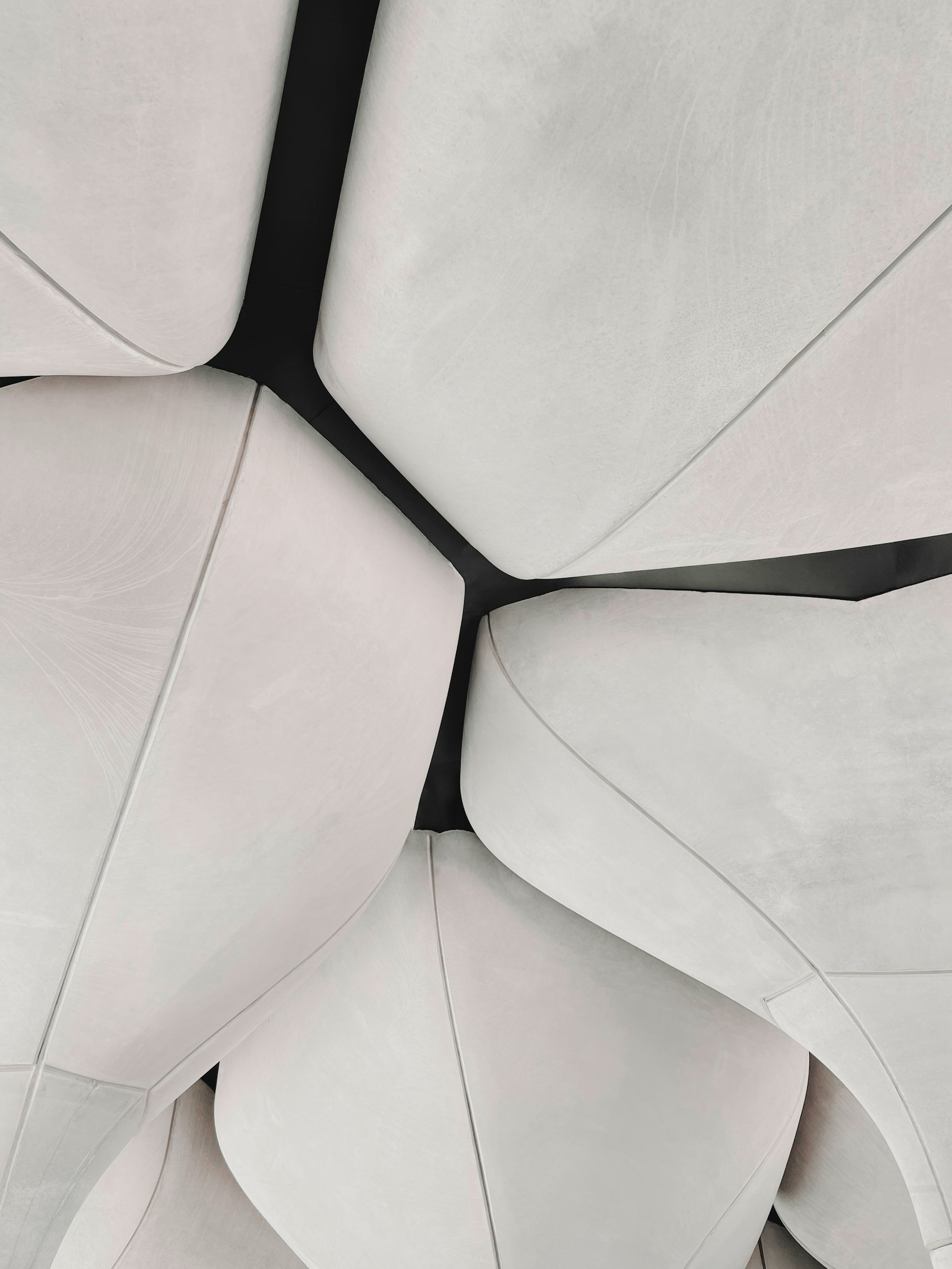 En Next Abogados, creemos que el talento es el motor que impulsa nuestra excelencia jurídica. Nuestro equipo está compuesto por profesionales altamente cualificados, comprometidos con la innovación, el rigor y la ética profesional. Si buscas desarrollarte en un entorno dinámico, exigente y en constante evolución, esta es tu oportunidad.